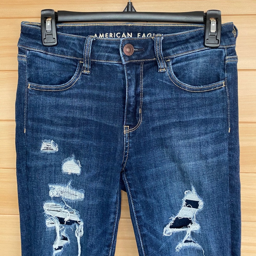 AE Distressed Skinny Jeans